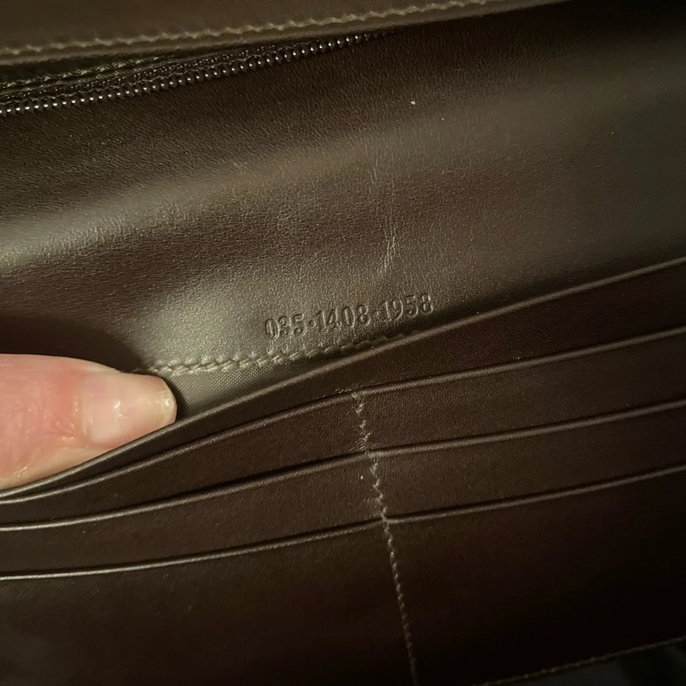 Vintage Gucci Long Leather Wallet - Picture 14 of 15